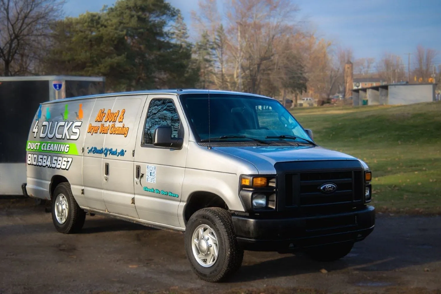 4 Ducks Duct Cleaning technicians serving Flushing, MI